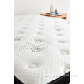 Matelas à ressorts en mousse à mémoire de forme dans une boîte